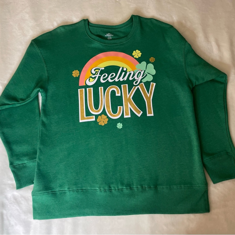 Kelly Green Crew Neck Sweater with Shamrock Design